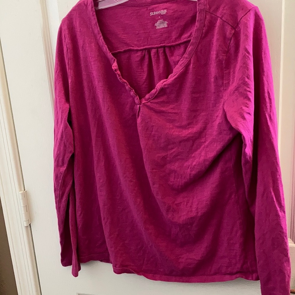 FINAL MARKDOWN Ladies’ St. John’s Bay Top (L)